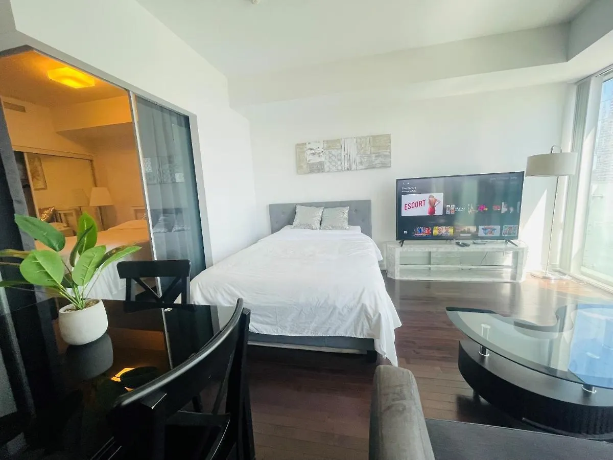 Hotel Comfort Opulence Suites Downtown 20Th Floor Condo City View Suite Toronto Canada